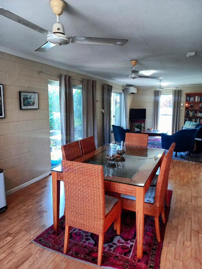 J & Ella'S Holiday House - 2 Bedroom, 2 Bathroom Home Cooktown Extérieur photo