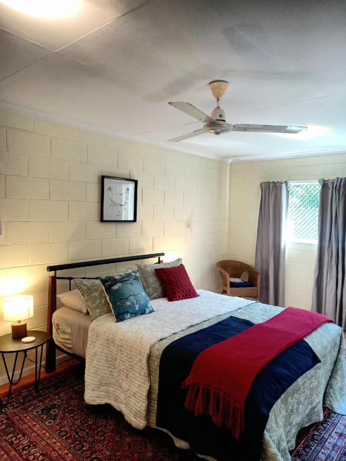 J & Ella'S Holiday House - 2 Bedroom, 2 Bathroom Home Cooktown Extérieur photo