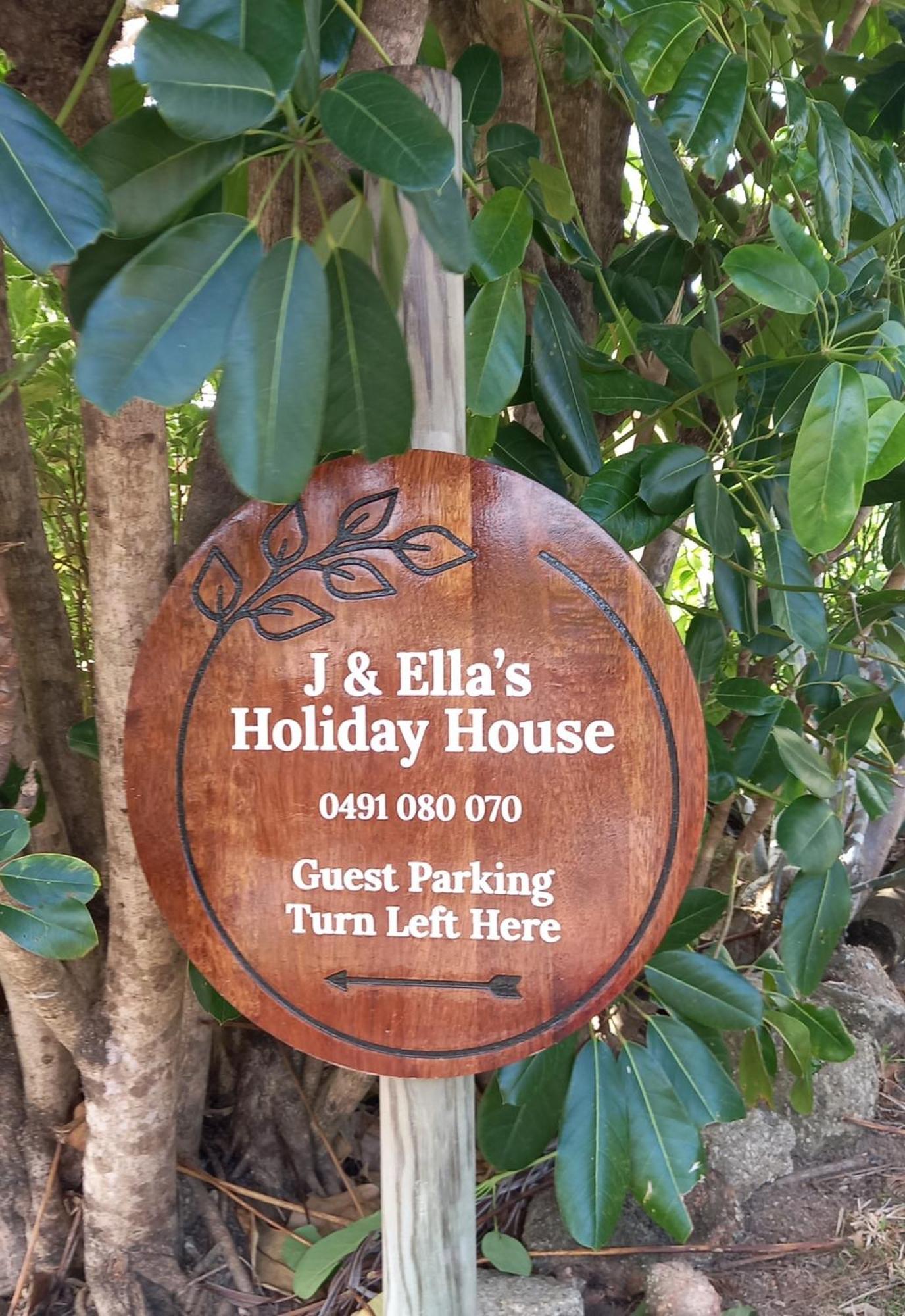 J & Ella'S Holiday House - 2 Bedroom, 2 Bathroom Home Cooktown Extérieur photo