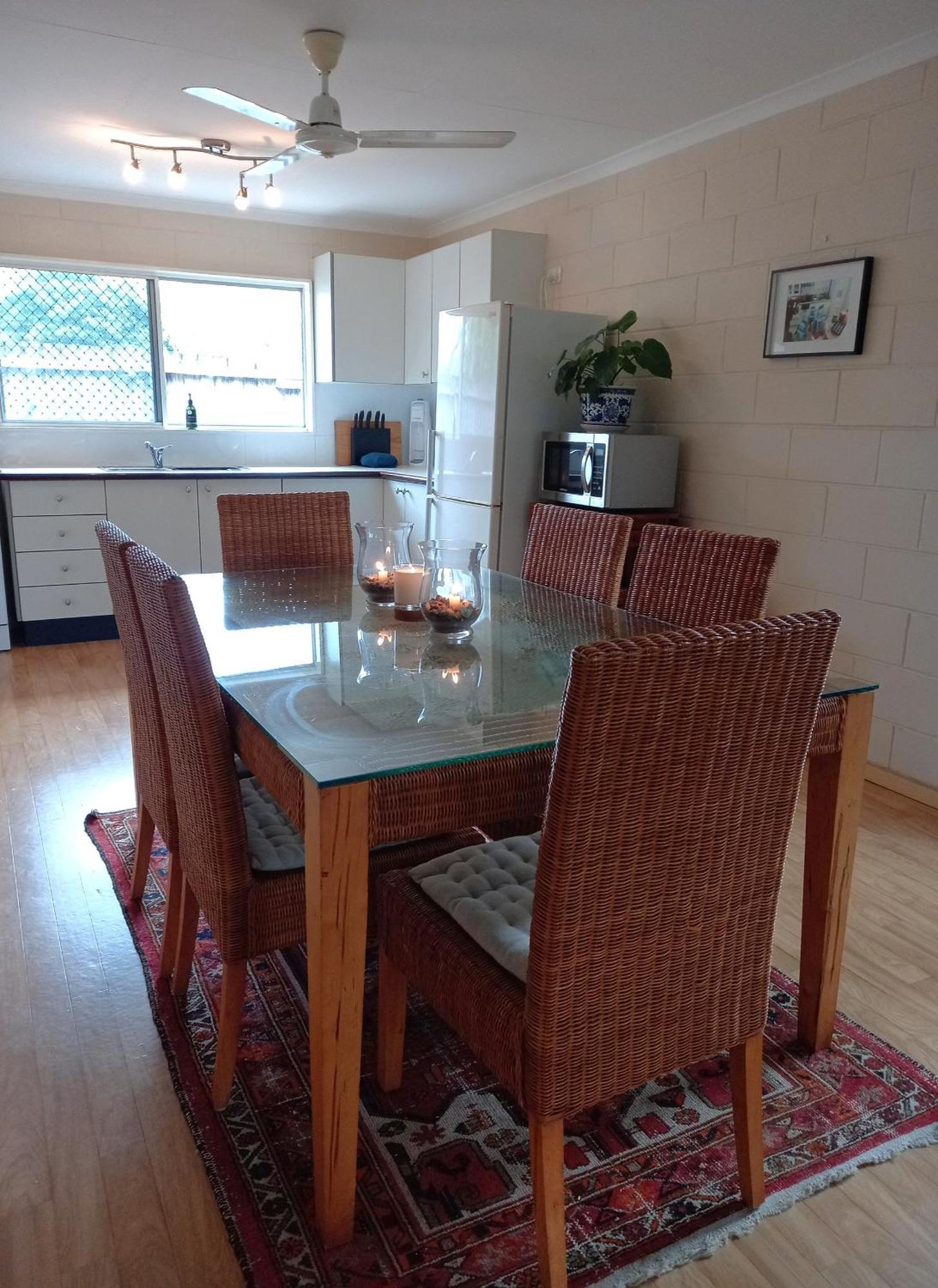 J & Ella'S Holiday House - 2 Bedroom, 2 Bathroom Home Cooktown Extérieur photo
